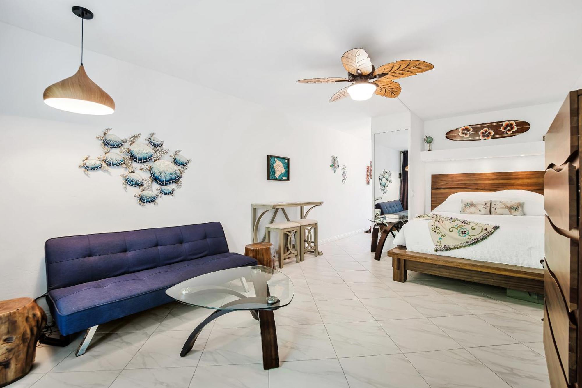 Downtown Hawaiian Theme Condo With Hot Tub, Pool & Beach - Kona Islander Inn Kailua-Kona Eksteriør bilde